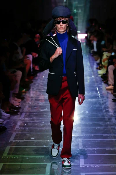 Look 36
